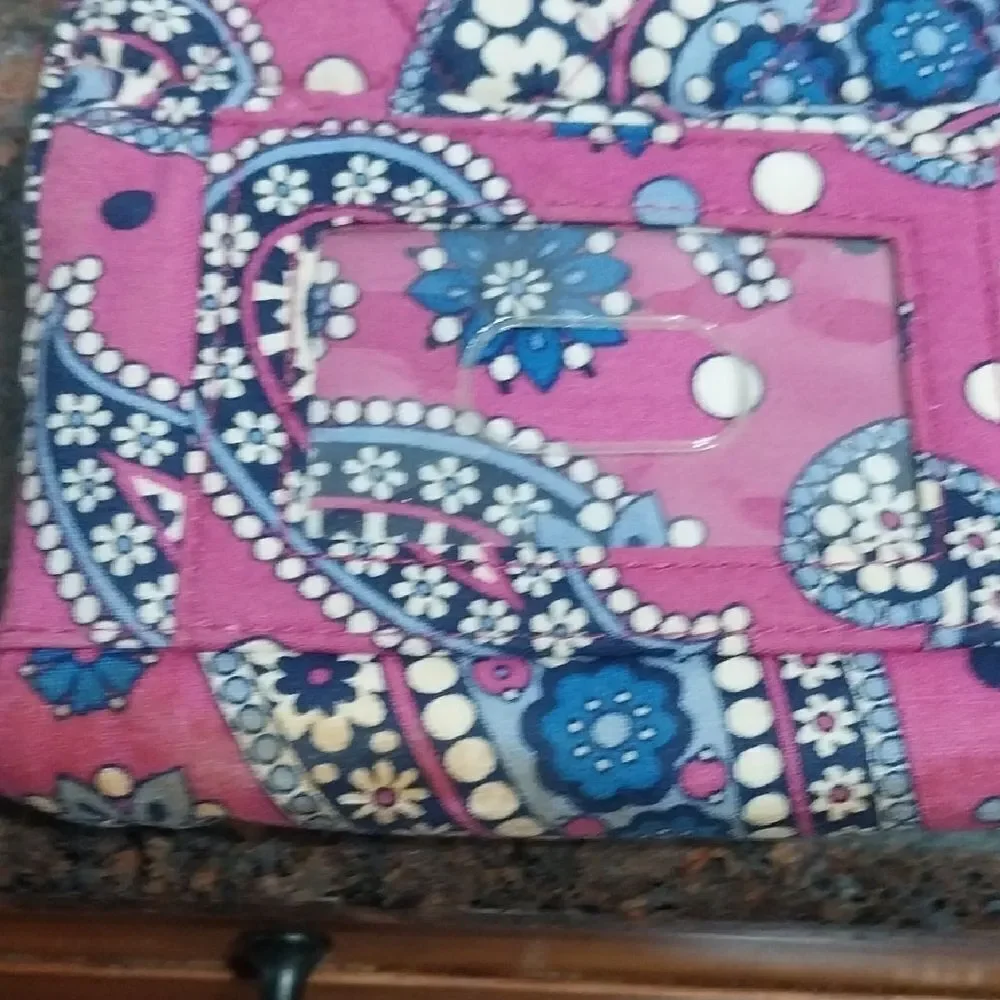 Vera Bradley Pink and Blue Cosmetic Case with Iconic Patterns And FREE SHADOW.